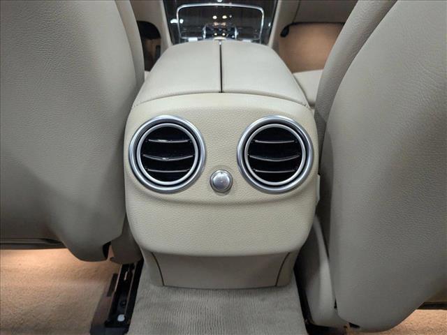 Photo of 2019 Polar White Mercedes-Benz C-Class