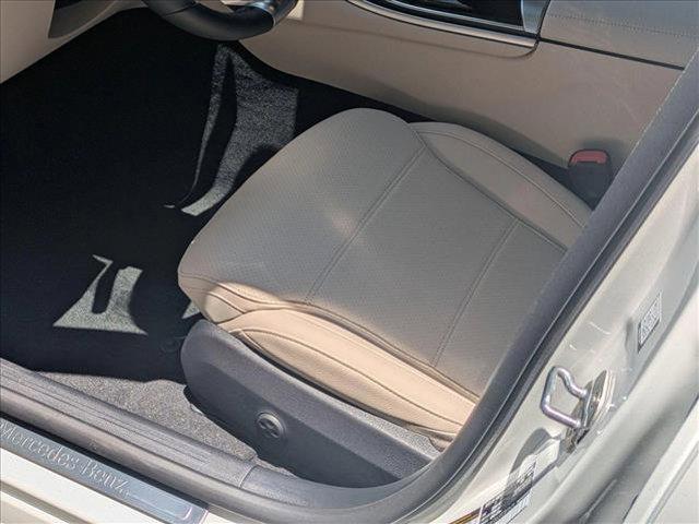 Photo of 2025 Polar White Mercedes-Benz C-Class