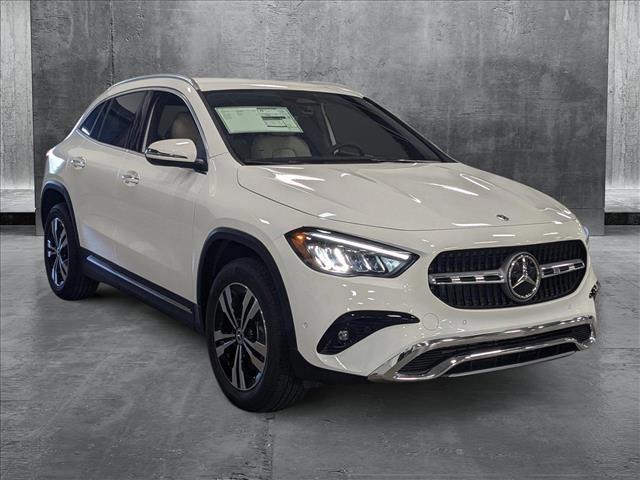 Photo of 2025 Polar White Mercedes-Benz GLA 250
