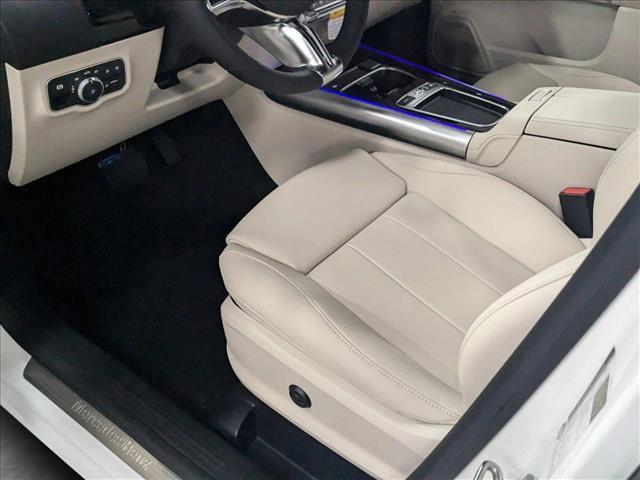 Photo of 2025 Polar White Mercedes-Benz GLA 250