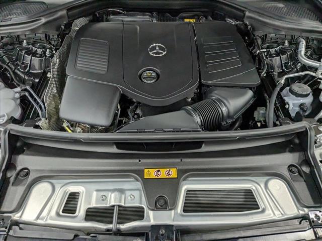Photo of 2025 Graphite Grey Metallic Mercedes-Benz GLC 300