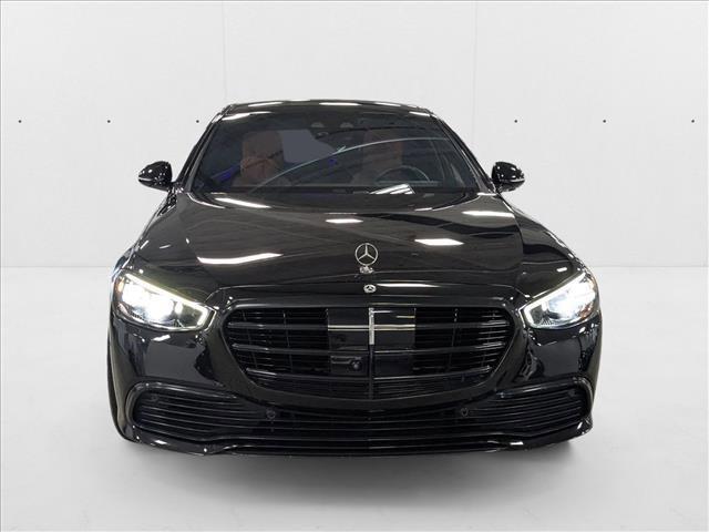 Photo of 2022 Obsidian Black Mercedes-Benz S-Class