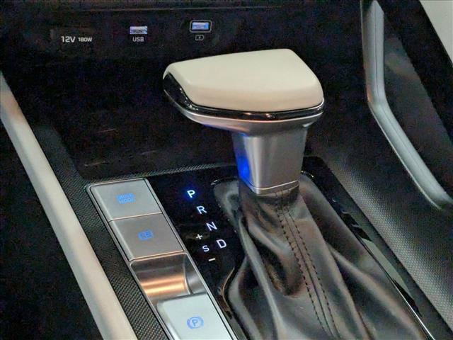 Photo of 2021 Quartz White Hyundai ELANTRA