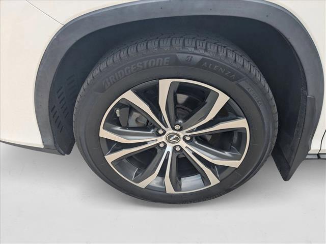 Photo of 2022 Eminent White Pearl Lexus RX 350