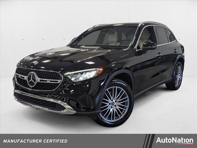 Photo of 2024 Black Mercedes-Benz GLC 300