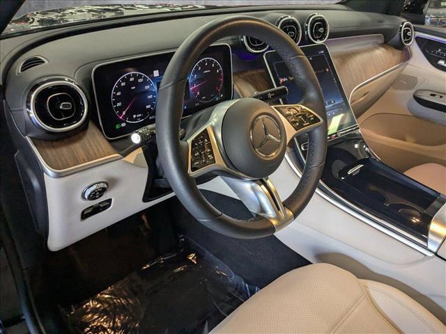 Photo of 2024 Black Mercedes-Benz GLC 300