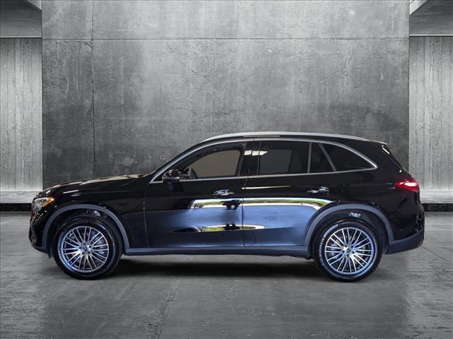 Photo of 2024 Black Mercedes-Benz GLC 300