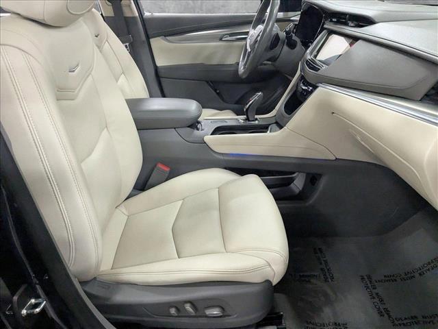 Photo of 2019 Harbor Blue Metallic Cadillac XT5