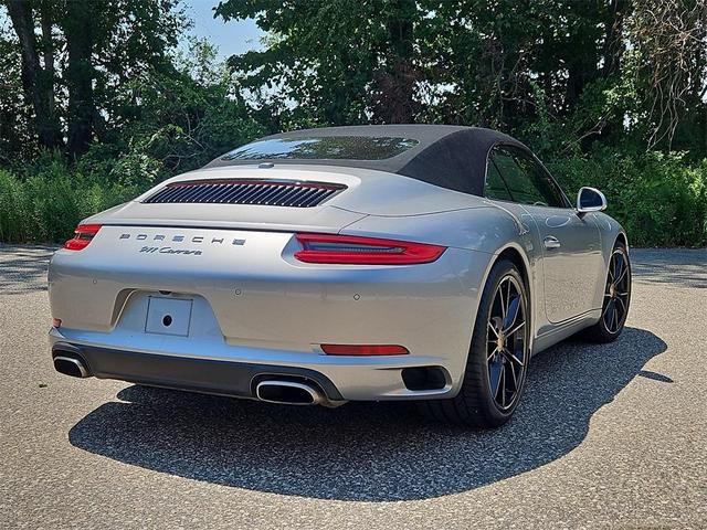 Photo of 2018 GT Silver Metallic Porsche 911