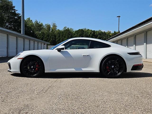 Photo of 2020 White Porsche 911