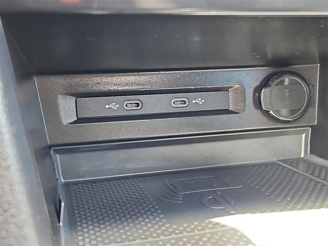 Photo of 2022 Deep Black Pearl Effect Volkswagen Tiguan