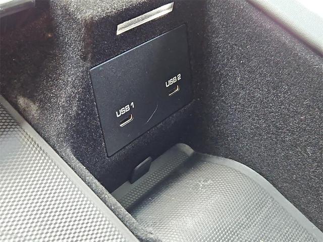 Photo of 2022 Black Porsche Cayenne