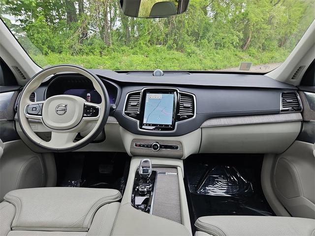 Photo of 2023 Crystal White Metallic Volvo XC90 Recharge Plug-In Hybrid