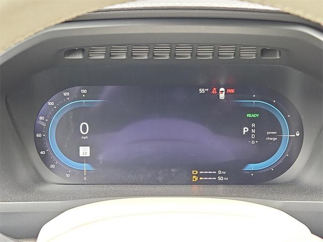 Photo of 2023 Crystal White Metallic Volvo XC90 Recharge Plug-In Hybrid