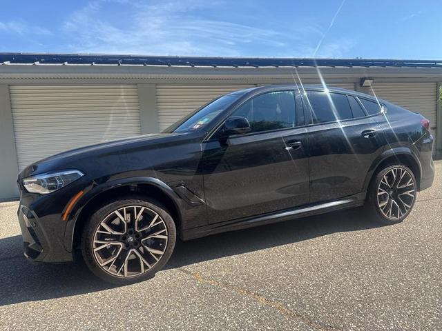 Photo of 2021 Black Sapphire Metallic BMW X6 M