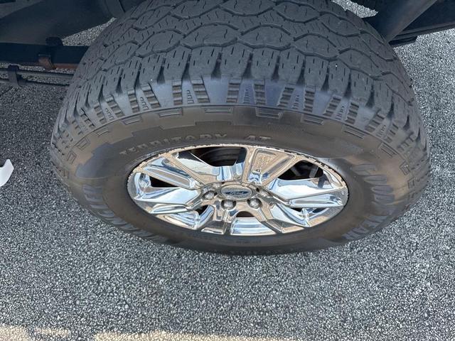 Photo of 2017 Oxford White Ford F-150