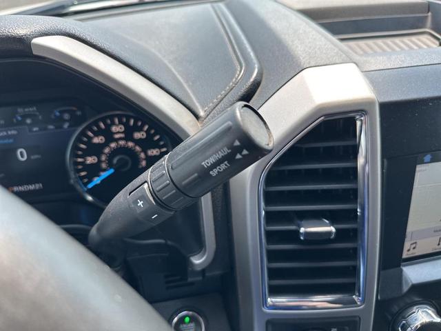 Photo of 2017 Oxford White Ford F-150
