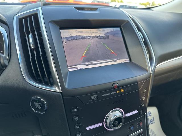 Photo of 2020 Star White Ford Edge