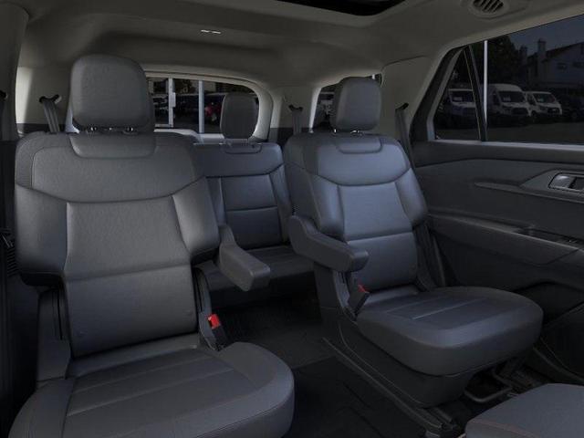 Photo of 2025 Vapor Blue Metallic Ford Explorer