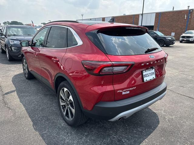 Photo of 2023 Rapid Red Metallic Tinted Clearcoat Ford Escape