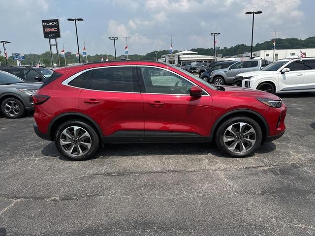 Photo of 2023 Rapid Red Metallic Tinted Clearcoat Ford Escape