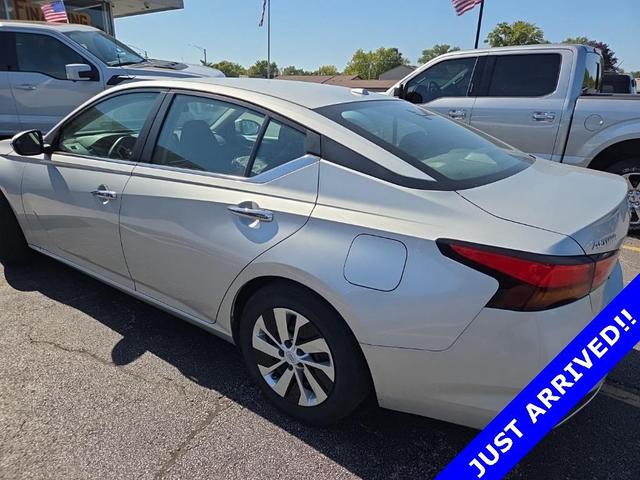 Photo of 2019 Brilliant Silver Metallic Nissan Altima
