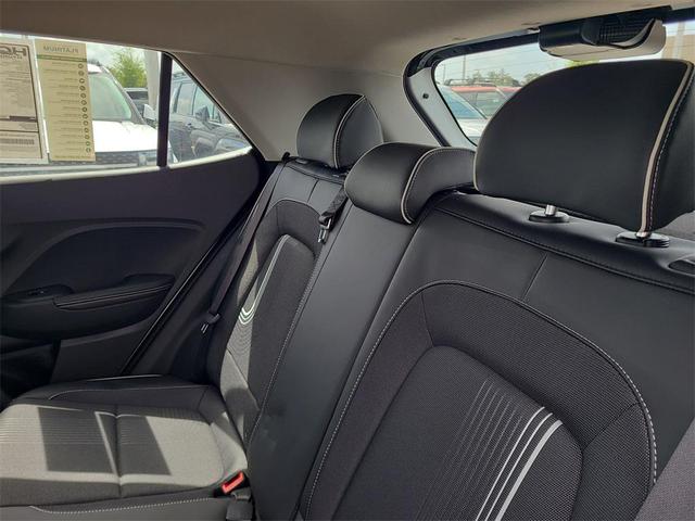 Photo of 2025 Lunar White w/Black Roof Hyundai VENUE