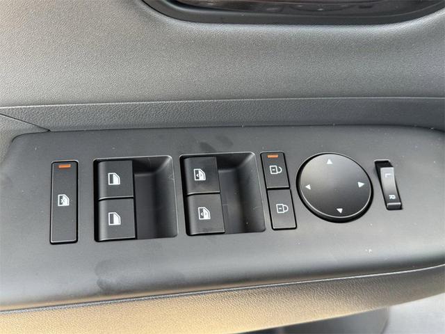 Photo of 2025 Ecotronic Gray Pearl Hyundai KONA