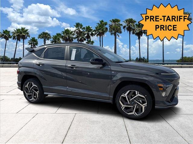 Photo of 2025 Ecotronic Gray Pearl Hyundai KONA
