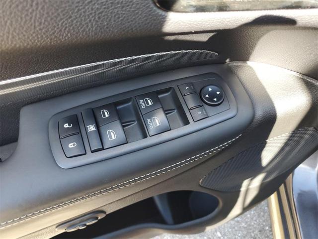 Photo of 2019 Granite Clearcoat Dodge Durango