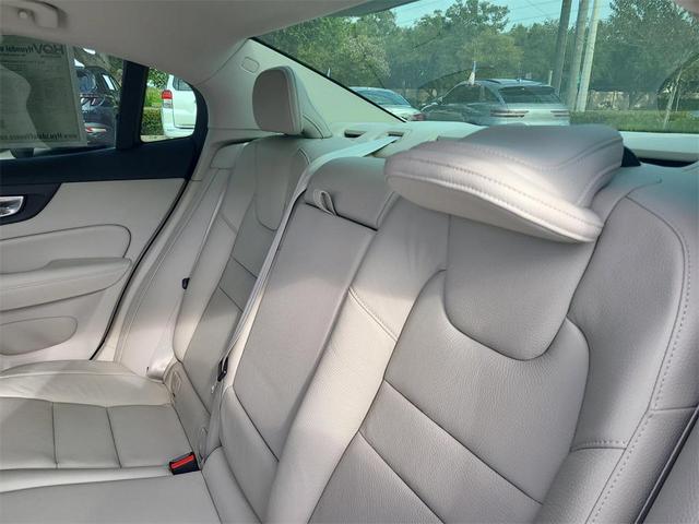 Photo of 2022 Bright Silver Metallic Volvo S60