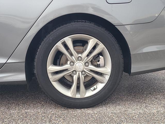 Photo of 2018 Machine Gray Hyundai SONATA