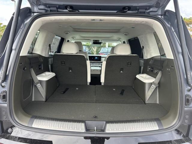 Photo of 2025 Ecotronic Gray Hyundai SANTA FE