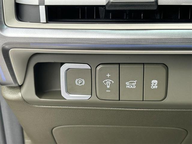 Photo of 2025 Ecotronic Gray Hyundai SANTA FE