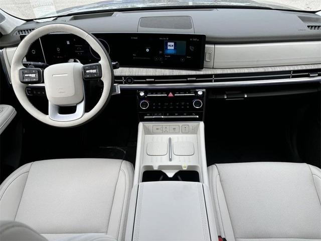 Photo of 2025 Ecotronic Gray Hyundai SANTA FE