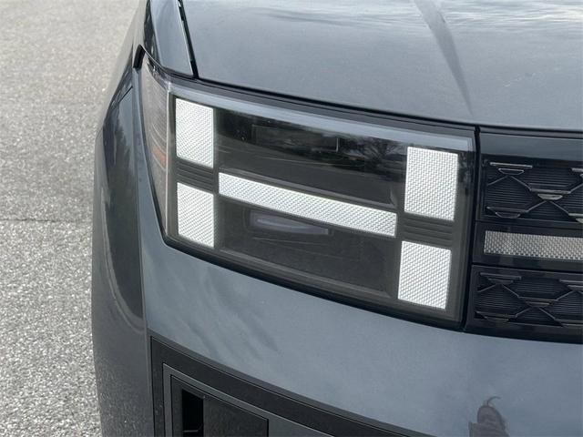 Photo of 2025 Ecotronic Gray Hyundai SANTA FE