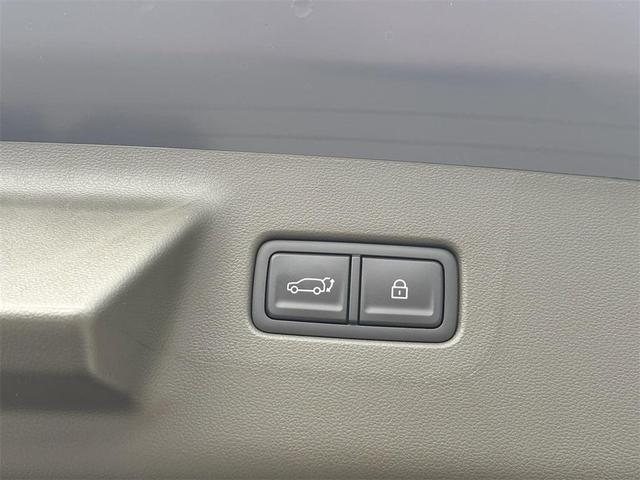 Photo of 2025 Ecotronic Gray Hyundai SANTA FE