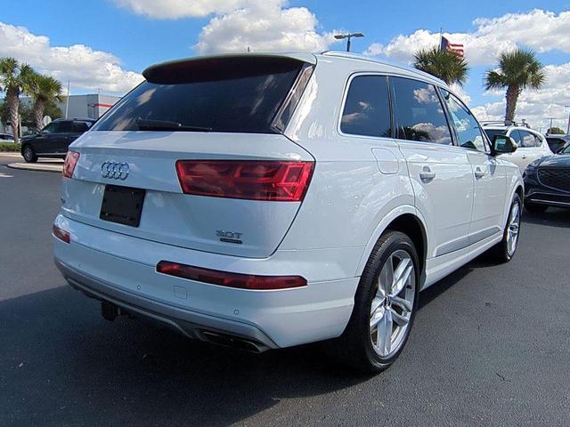 Photo of 2018 Glacier White Audi Q7