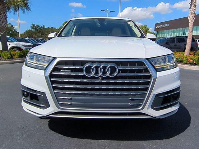 Photo of 2018 Glacier White Audi Q7