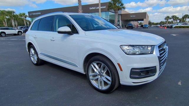 Photo of 2018 Glacier White Audi Q7