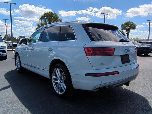 Photo of 2018 Glacier White Audi Q7