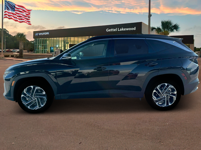 Photo of 2025 Phantom Black Hyundai TUCSON