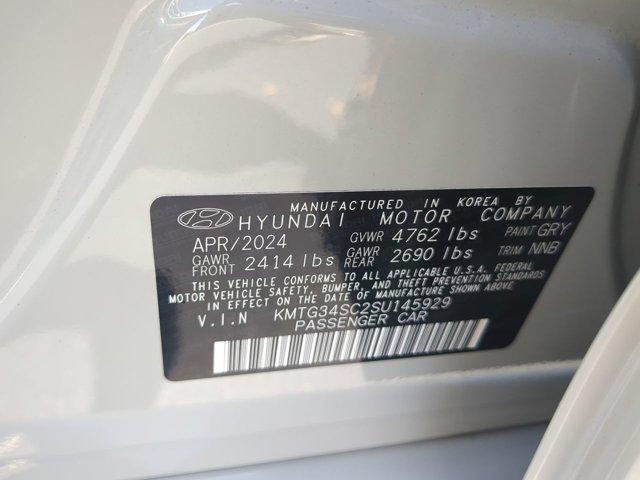 Photo of 2025 Vatna Gray Genesis G70