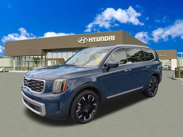 Photo of 2023 Midnight Lake Blue Kia Telluride