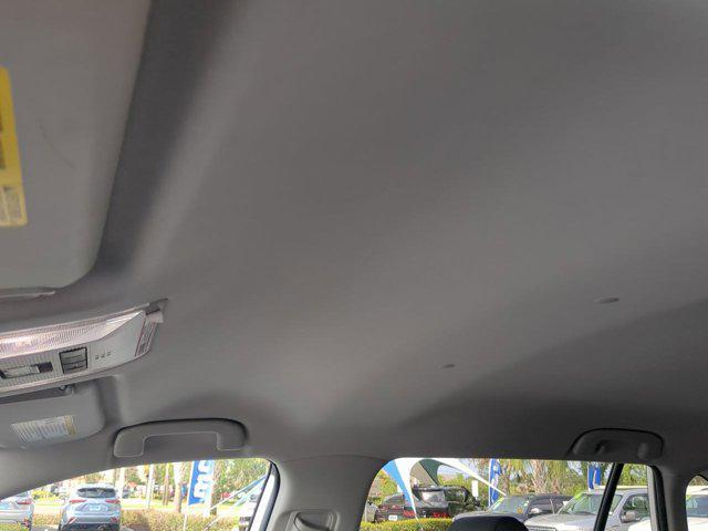 Photo of 2022 White Toyota RAV4