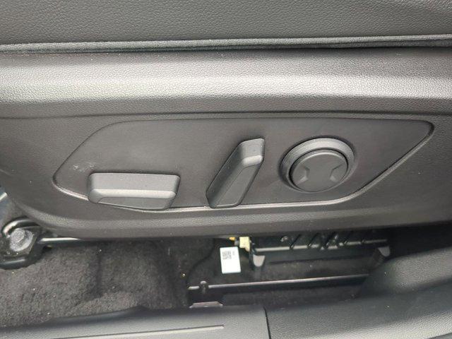 Photo of 2023 Atlas White Hyundai SANTA CRUZ