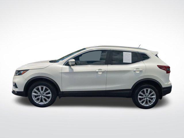 Photo of 2021 Pearl White Tricoat Nissan Rogue Sport