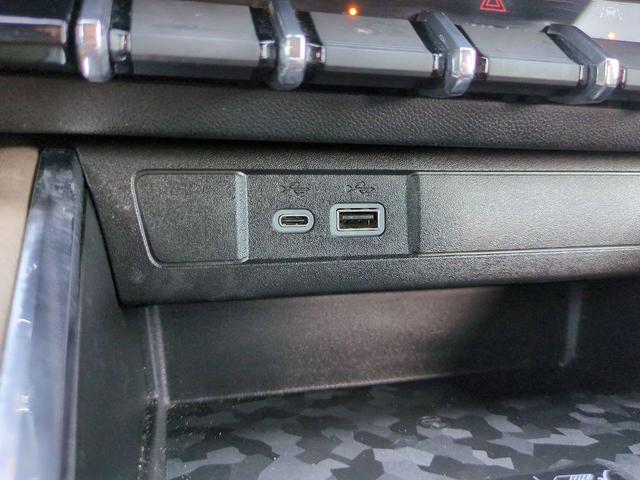 Photo of 2023 Summit White GMC Canyon