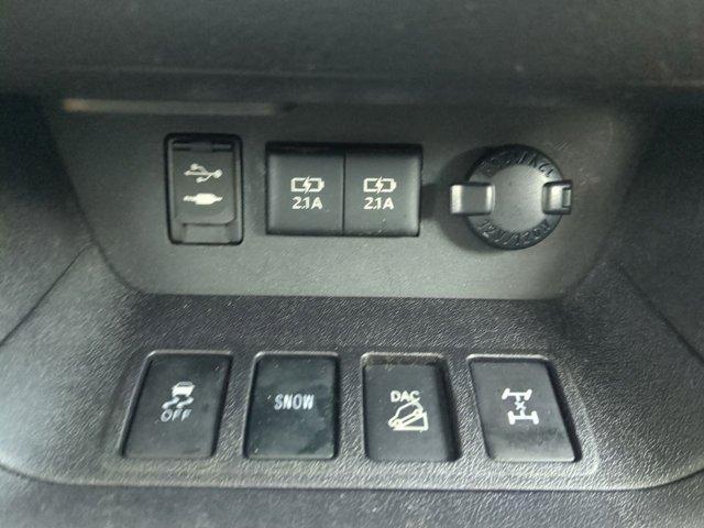 Photo of 2018 Toasted Walnut Pearl Toyota Highlander