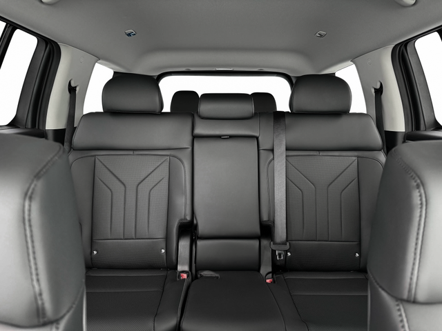 Photo of 2025 Hampton Gray Hyundai SANTA FE